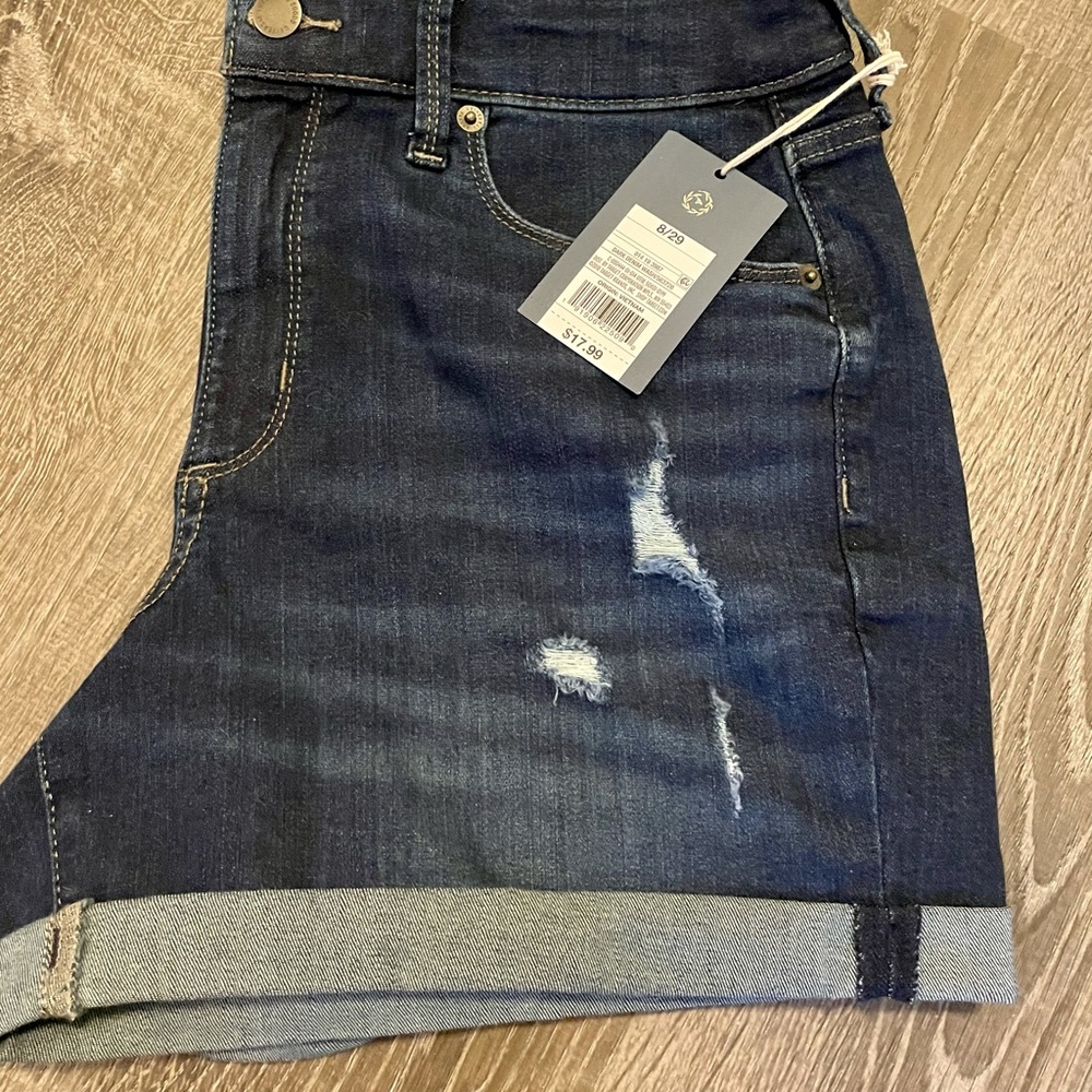 Universal threads high-rise midi shorts